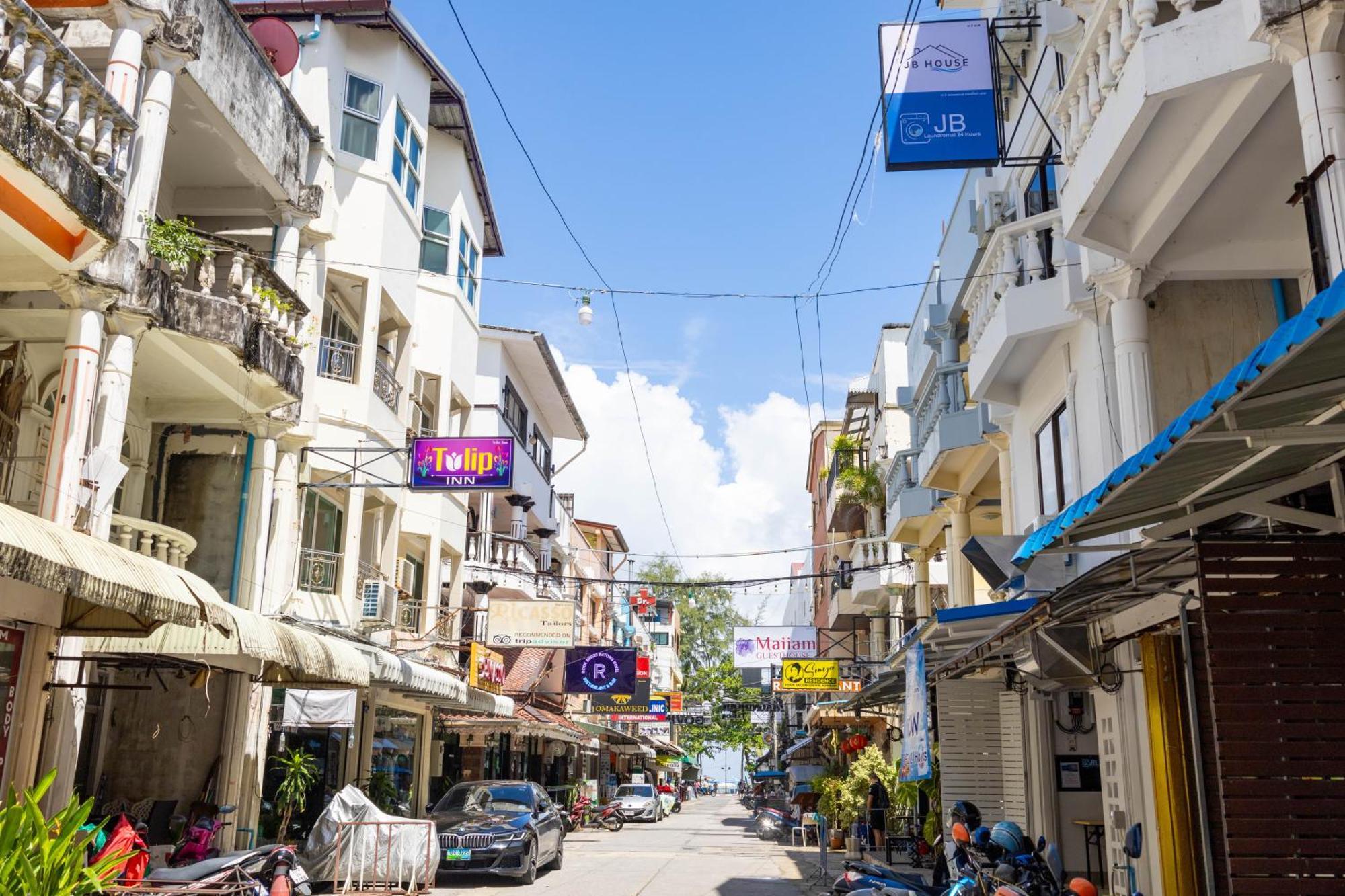 Jb House Patong Hostel Kültér fotó