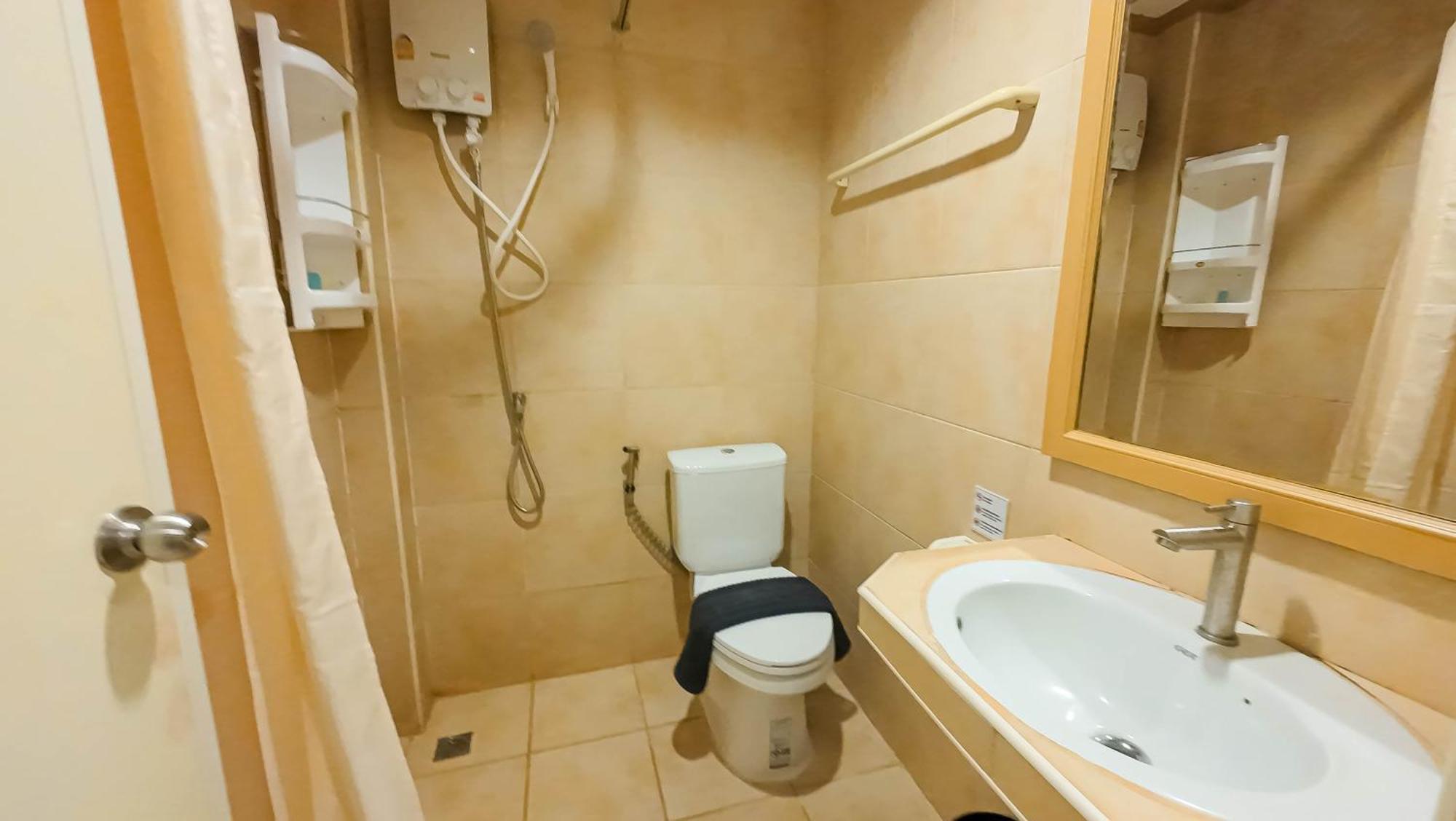 Jb House Patong Hostel Kültér fotó