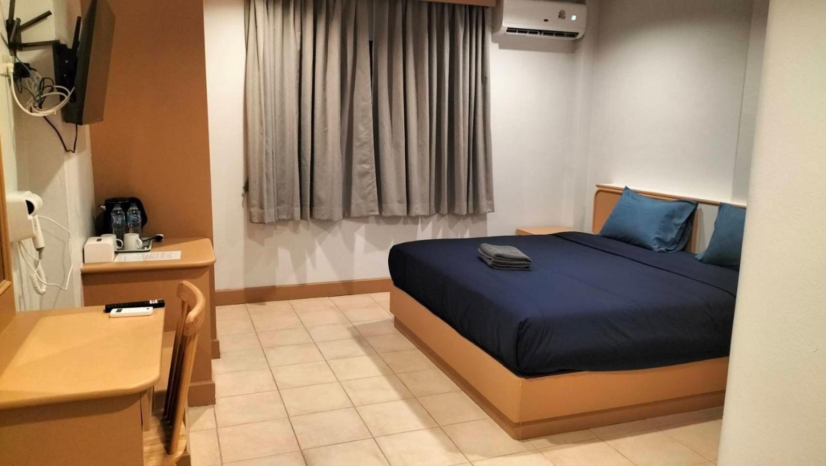Jb House Patong Hostel Kültér fotó