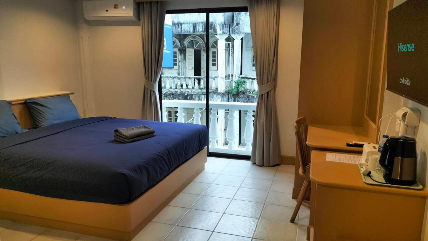Jb House Patong Hostel Kültér fotó